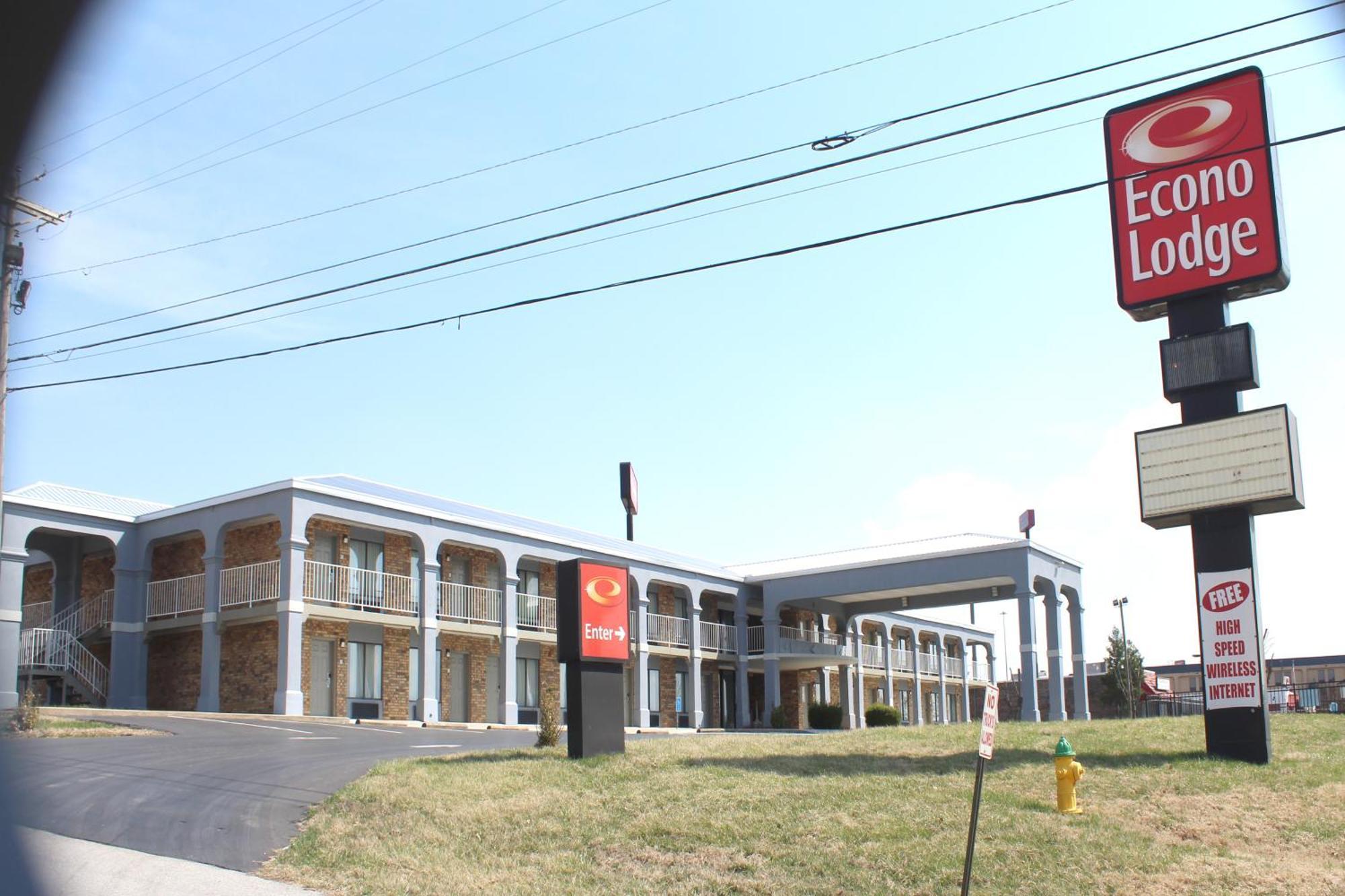 Econo Lodge *